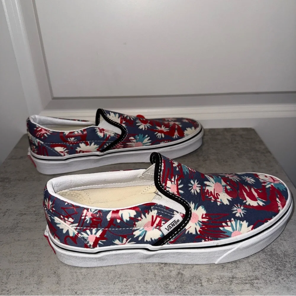 Vans Classic Slip On Crew Floral Men’s 5.5 / Women's 7 Blue Purple Red Shoes - Picture 2 of 7